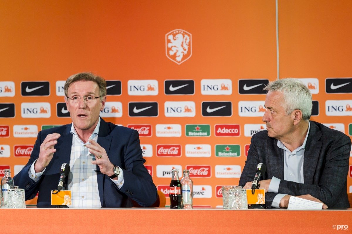 'De complete persconferentie van de KNVB'