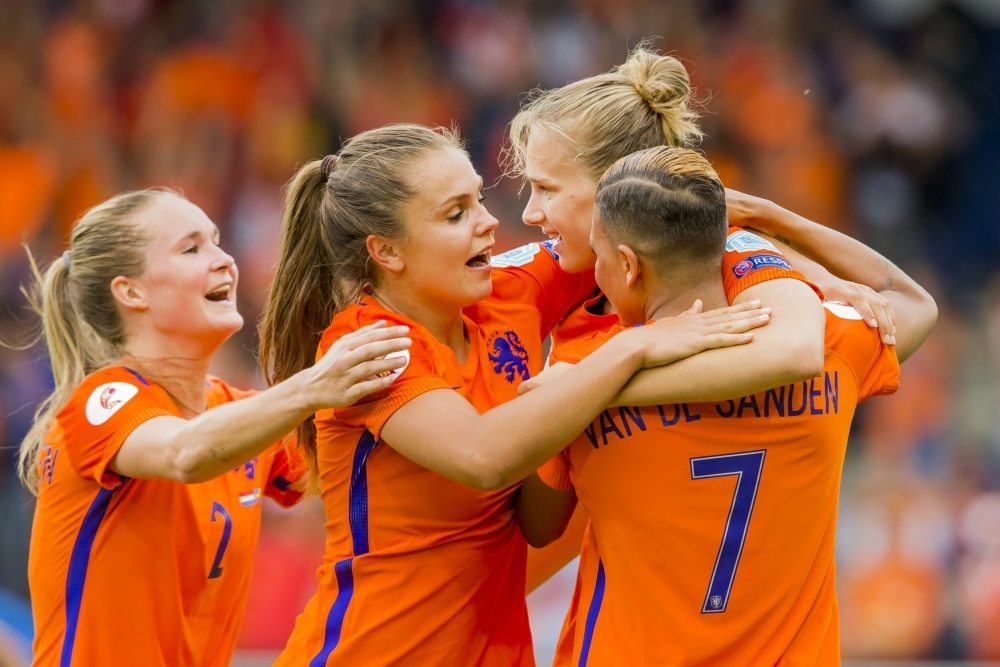 OranjeLeeuwinnen naar halve finale na overwinning op Zweden