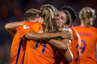 Huldiging in Utrecht bij winst OranjeLeeuwinnen