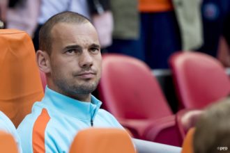 Advocaat:’Sneijder moet eerst spelen’