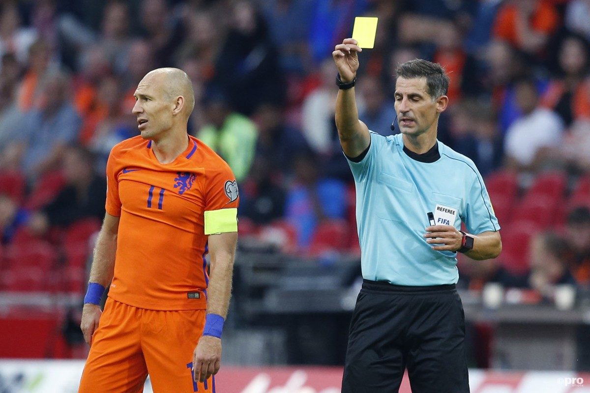 'Robben baalt van afwezigheid Sneijder'