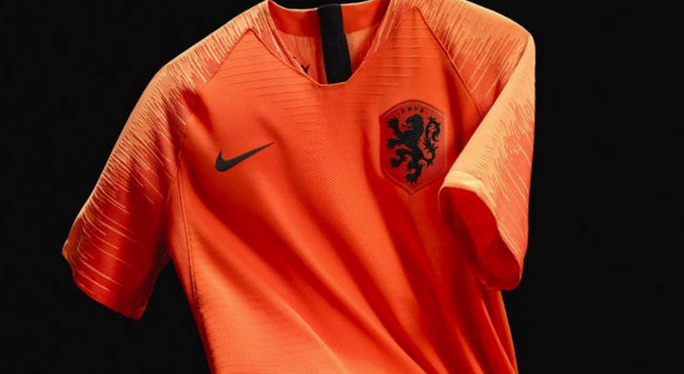 KNVB presenteert nieuwe Oranje-tenues