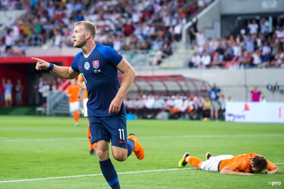 Voormalig Willem II'er zet Slowakije op voorsprong