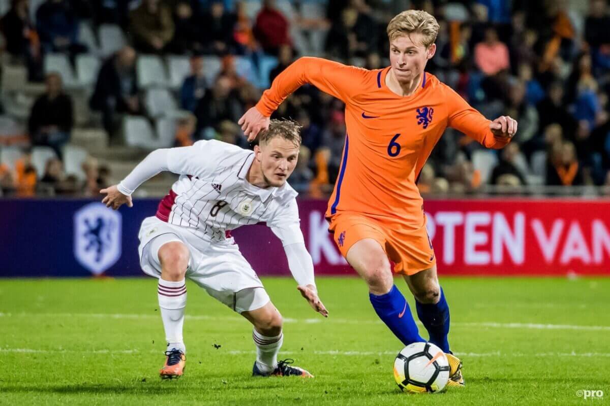 Koeman haalt Frenkie de Jong voor het eerst bij Oranje