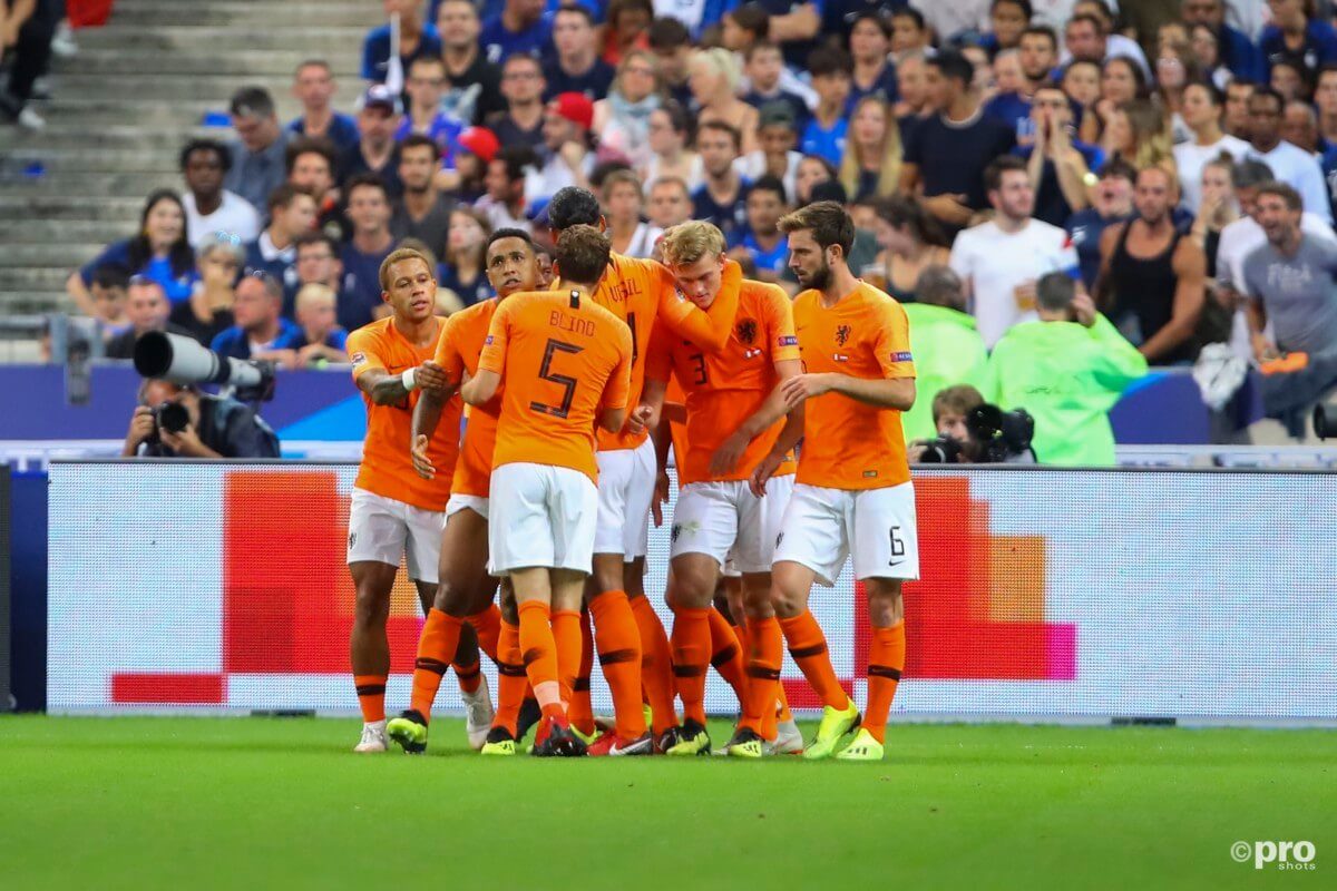 Oranje stijgt en daalt niet op FIFA-ranking