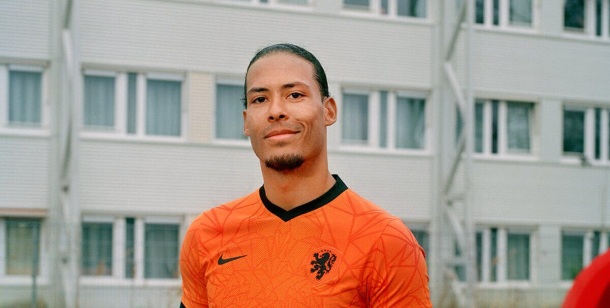 Oranje presenteert nieuw shirt