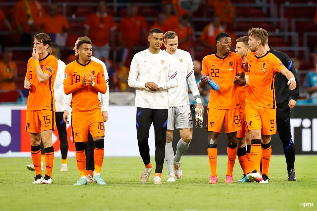 Koopmeiners en Gakpo op de tribune