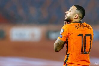 Memphis schiet Oranje definitief naar WK 2022