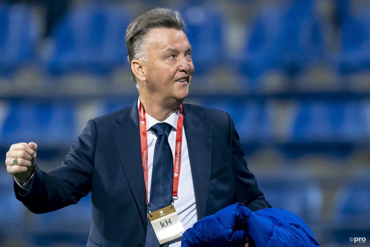 Van Gaal legt uit: 'Ik wil deze jongens aan het werk zien' - Mee met Oranje