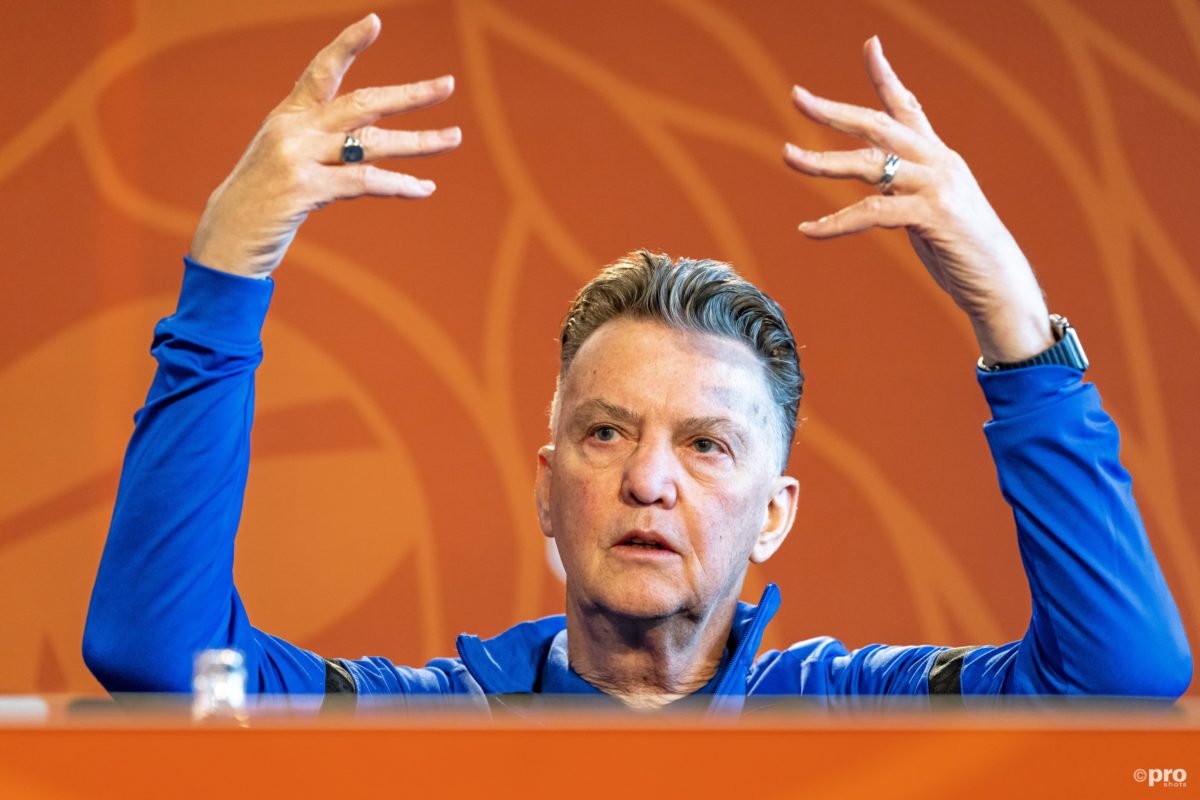 Dit is de opstelling van Nederland Denemarken · Mee met Oranje