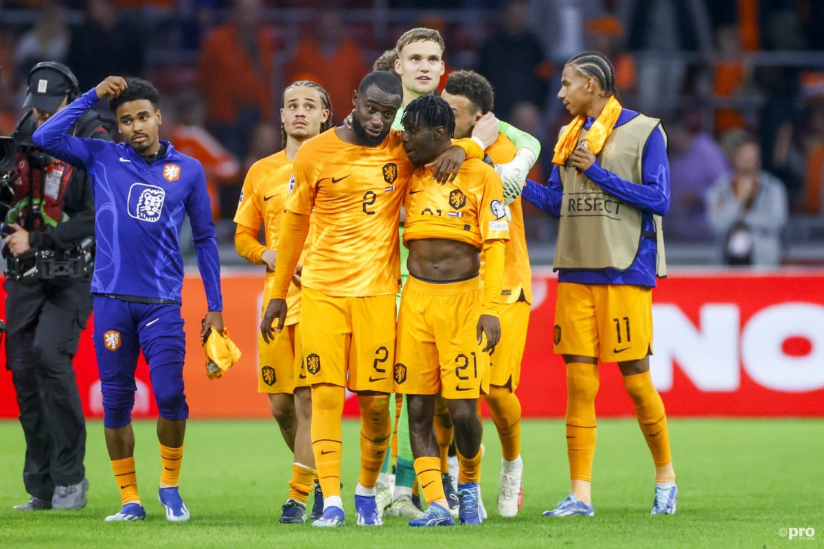 De teleurstelling is groot bij de Oranje-internationals na de 1-2 nederlaag tegen Frankrijk