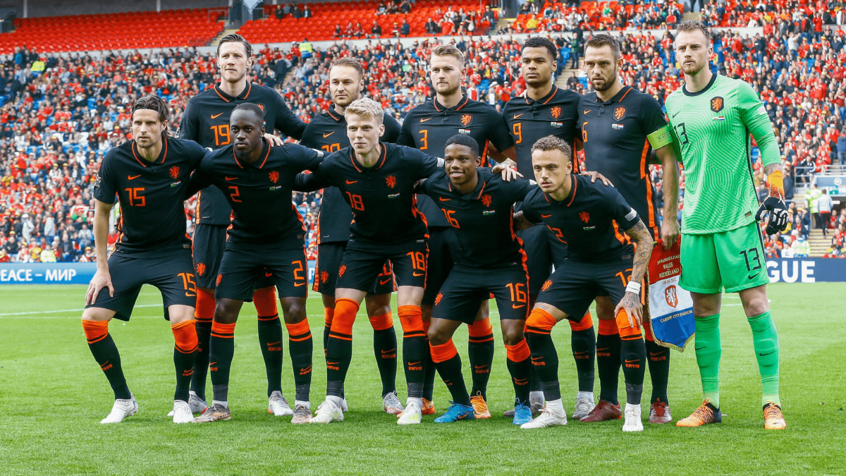 Het Nederlands elftal voorafgaand aan het Nations League-duel met Wales.