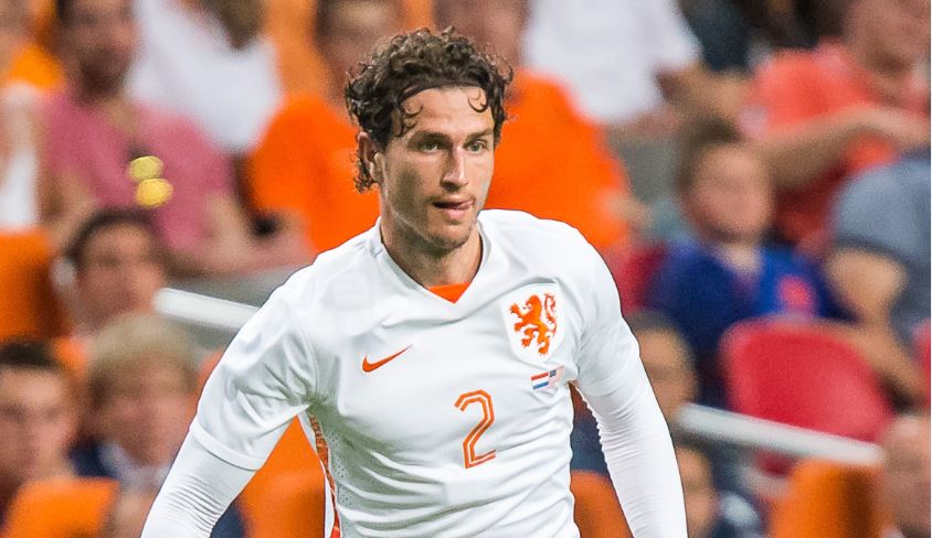 Daryl Janmaat haakt geblesseerd af