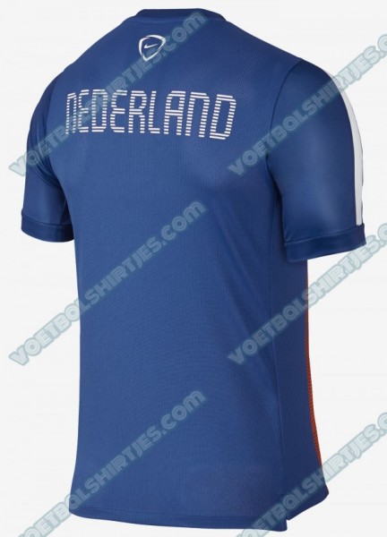 © voetbalshirtjes.com