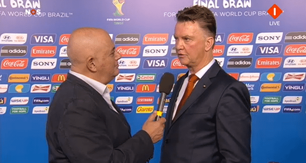 Louis van Gaal met Jack van Gelder. © NOS