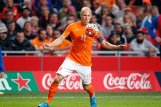 Robben twijfelt over meespelen