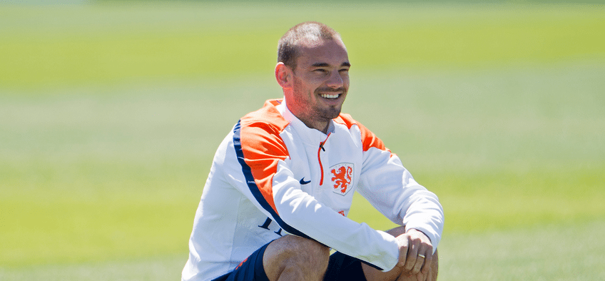 Wesley Sneijder glimlacht