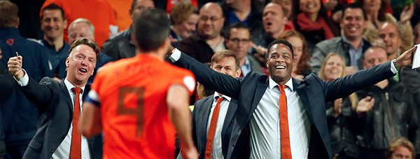 Van Gaal, Van Persie en Kluivert na de 3-0 van Oranje tegen Hongarije. © Pro Shots