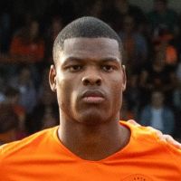 Portretfoto Denzel Dumfries Nederlands elftal